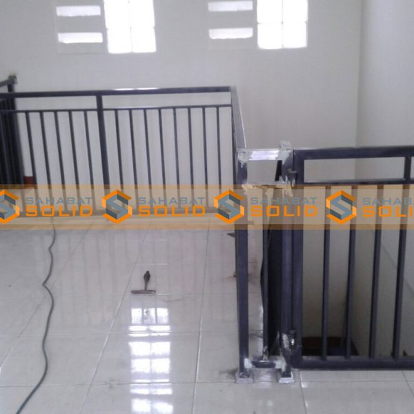 Railing Balkon Minimalis di Citayam Depok