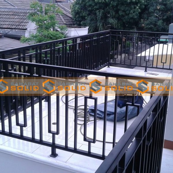 Railing Balkon Minimalis di Citayam Depok