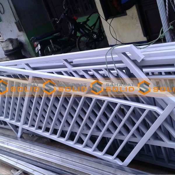 Railing Balkon Minimalis di Citayam Depok